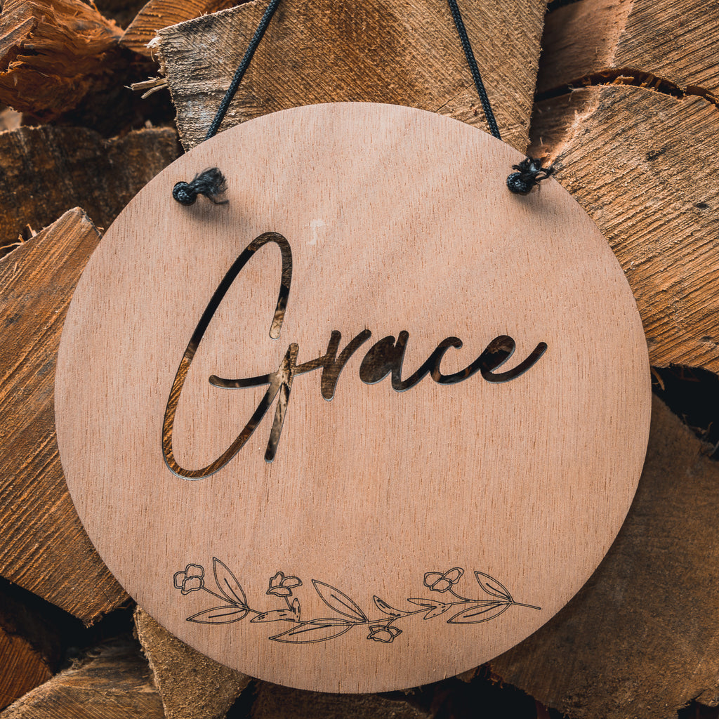 Kids Hanging Name Sign