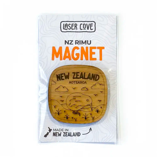 Kiwi Rimu Magnet